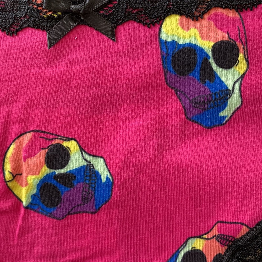 NEW torrid skull/pride rainbow panties - Picture 4 of 6
